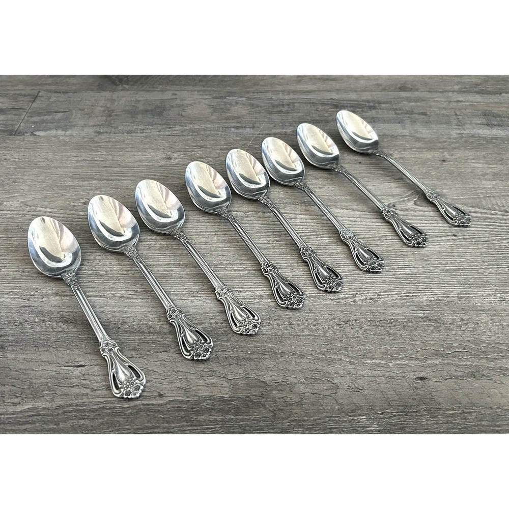 Stanley‎ Roberts Rogers Teaspoons Stainless Valentine Set Of 8 Pierced 6-1/8"